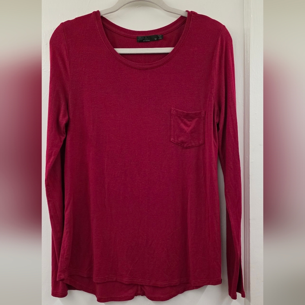 prAna Raspberry Pink Long Sleeve Pocket Tee Scoop Neck Top Medium